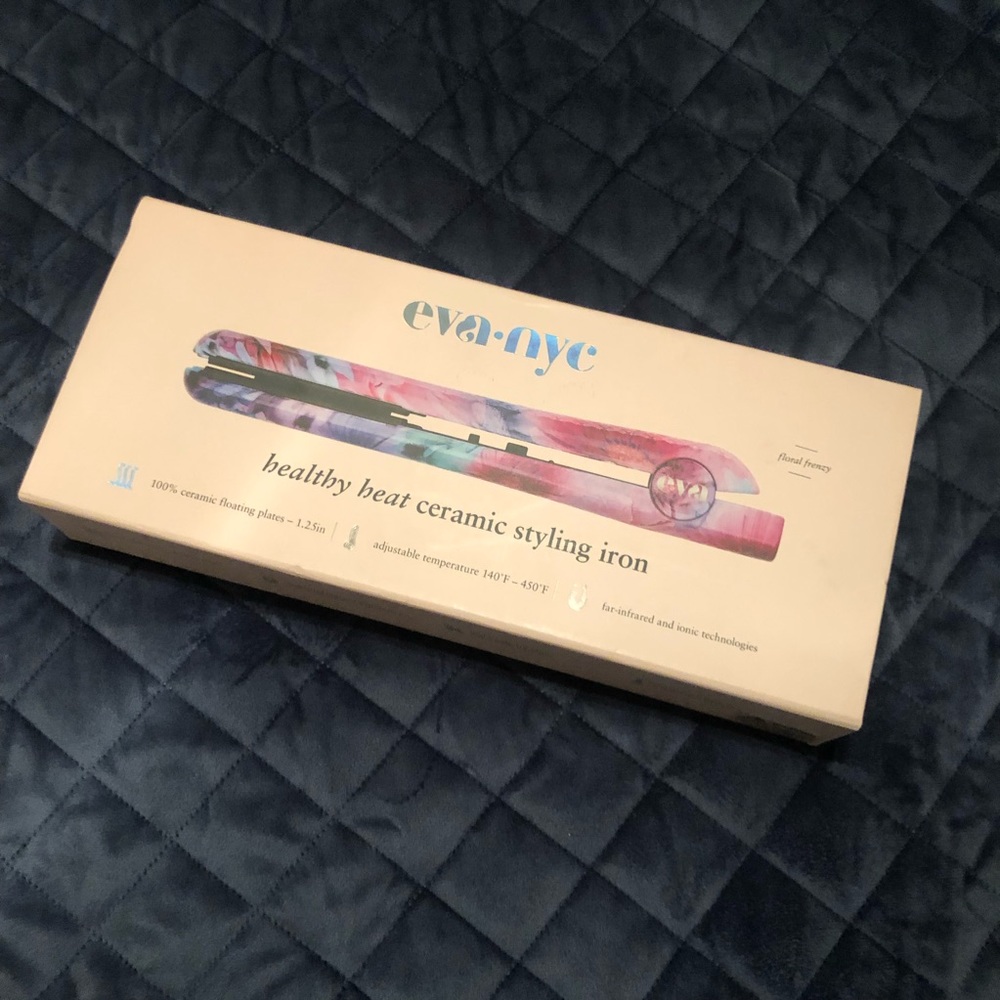Eva NYC flat iron